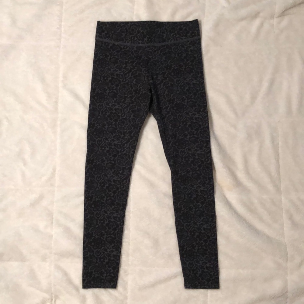 LIKE NEW Aerie leggings, medium-black and gray